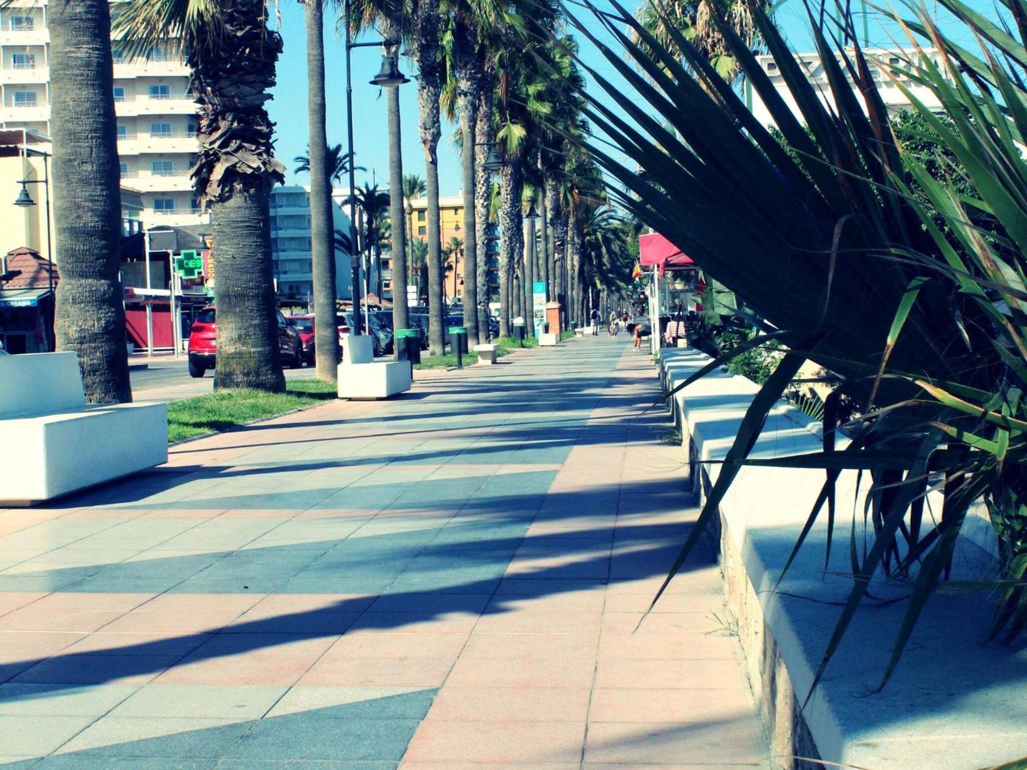 Esplendido Apartamento A Pie De Playa En Torremolinos Bagian luar foto